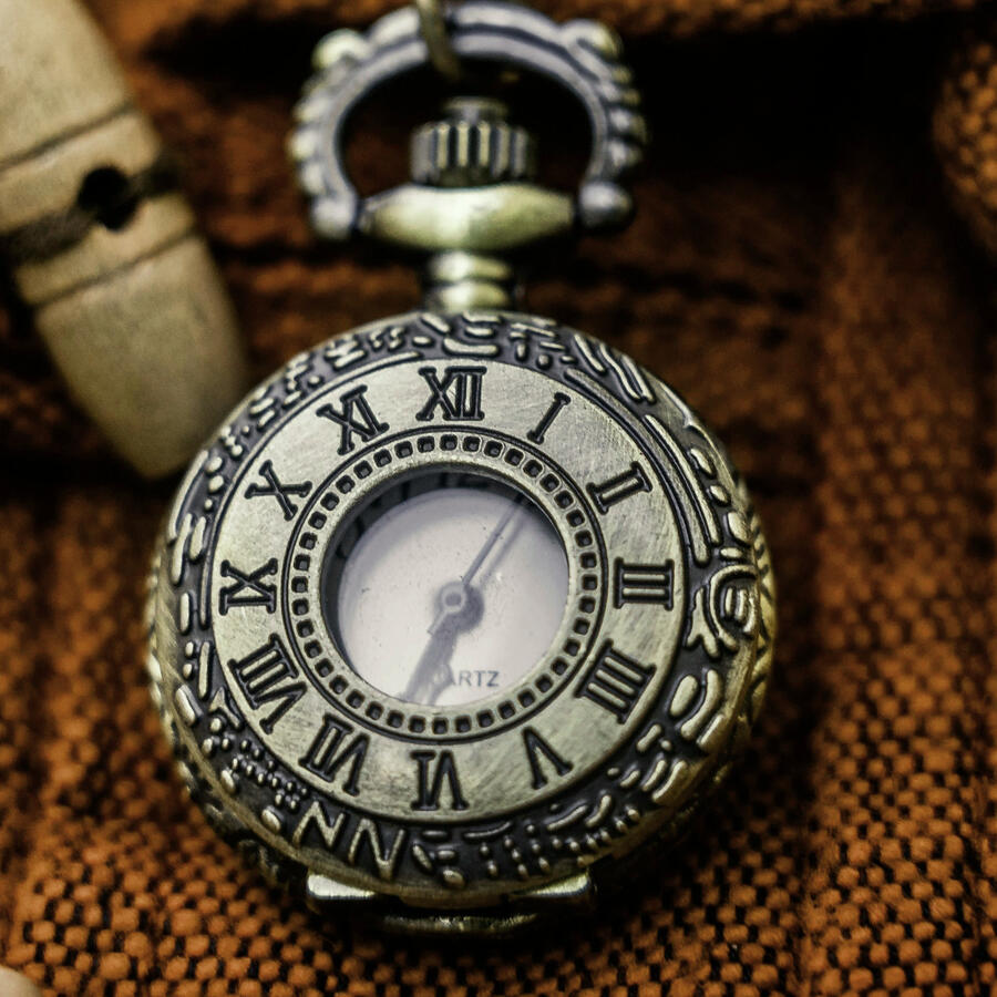 Althyk's Rewinding Watch Althyk's Rewinding Watch